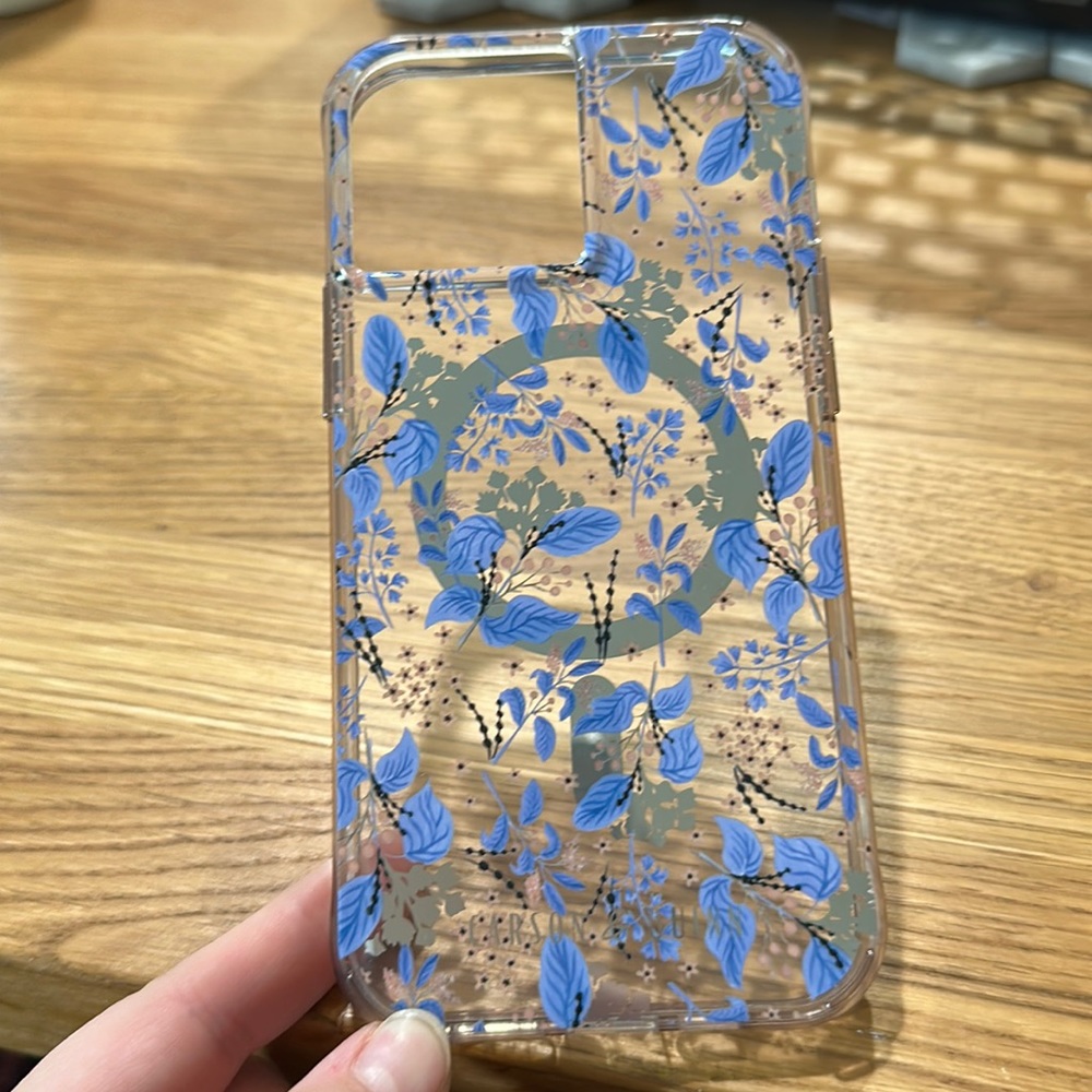 Carson & Quinn iPhone 13 Pro Max case